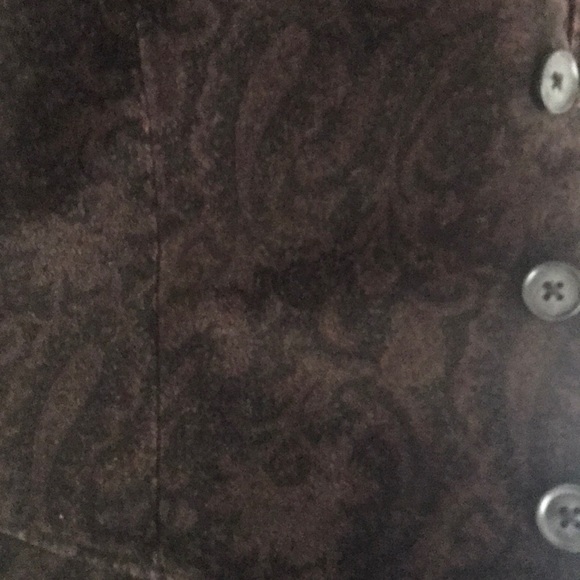 Vest - Picture 2 of 5